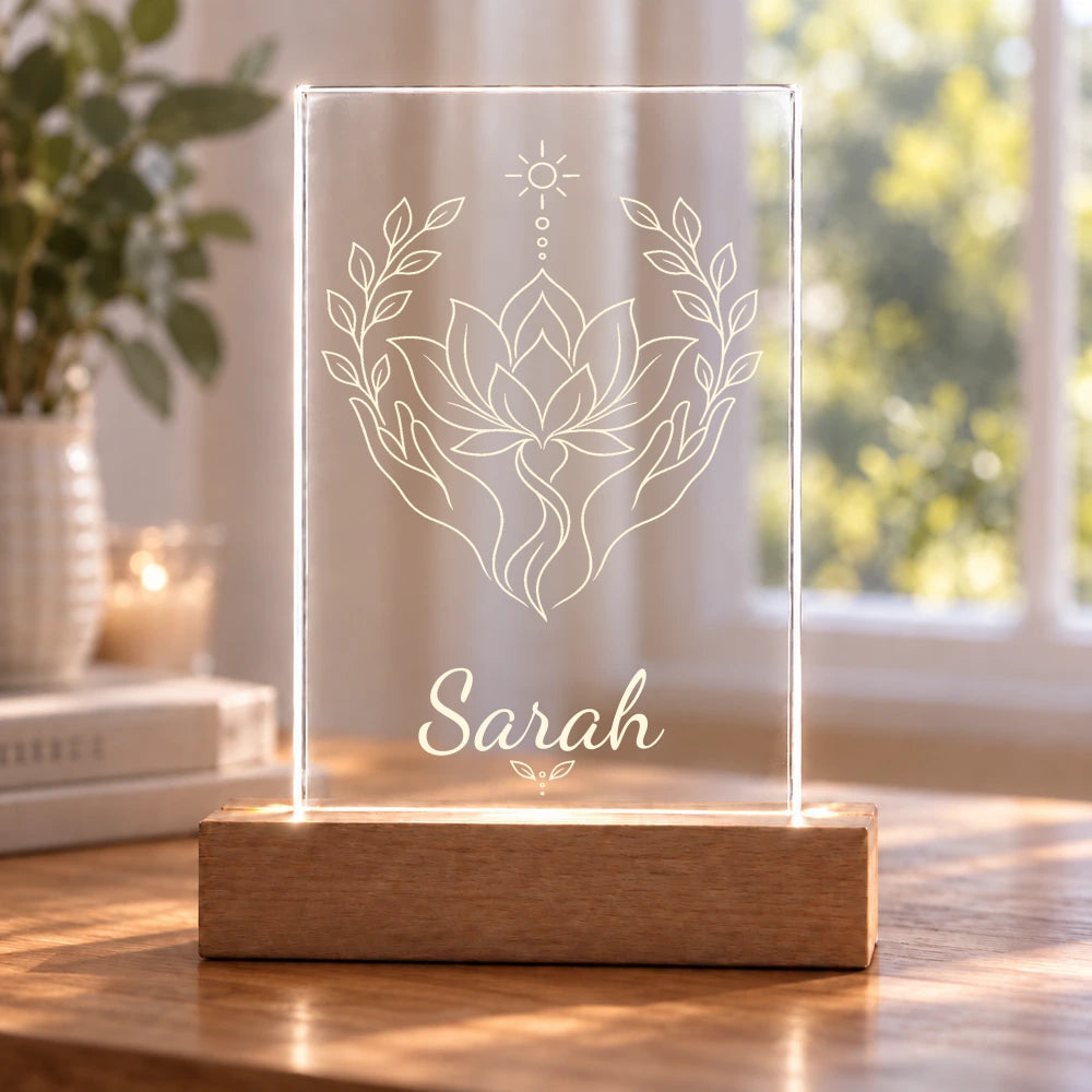 Balance – Licht der Mitte – Beleuchtetes Acrylschild mit Beispielname Sarah – Dein Favorit Design