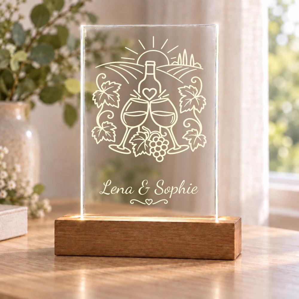 Weinmoment – Genuss, der leuchtet – Beleuchtetes Acrylschild mit Beispielname Lena & Sophie – Dein Favorit Design