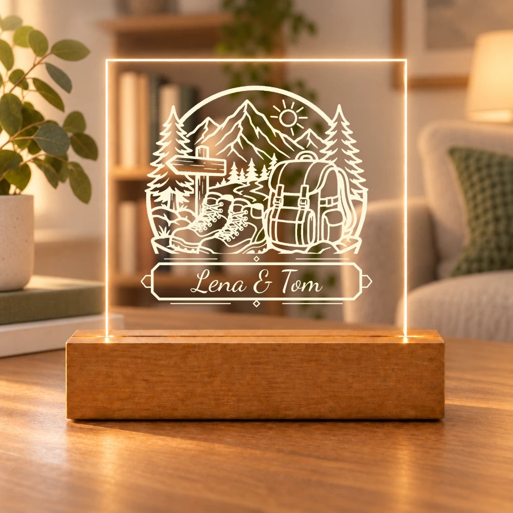 Gestaltungsbeispiel: Beleuchtetes Acrylschild selbst gestalten mit Beispielname Lena & Tom – Dein Favorit Design