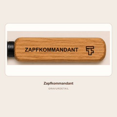 Zapfkommandant – Detailansicht der festen Gravur